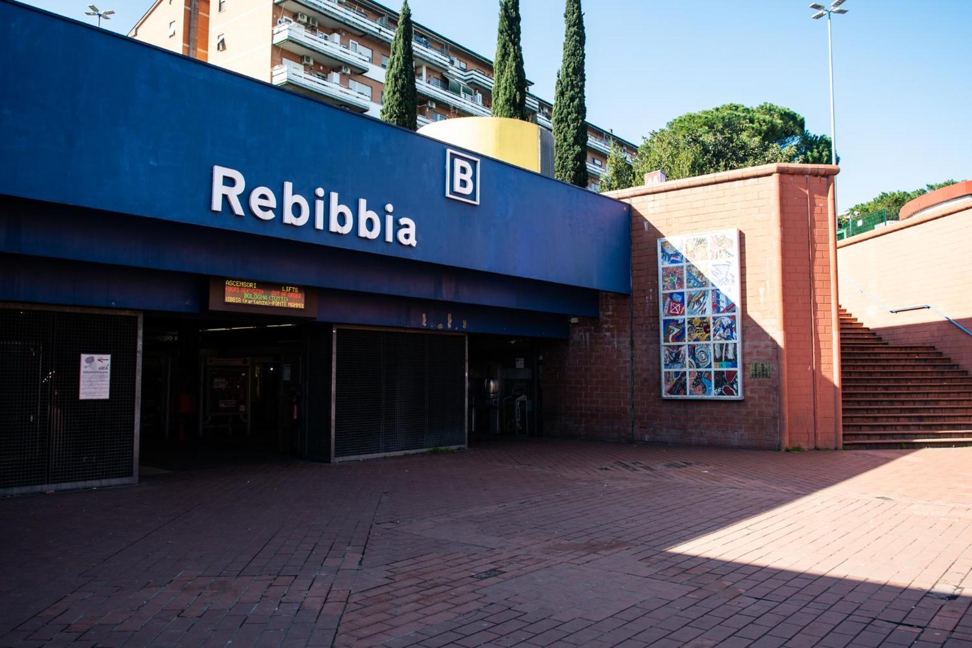 Apartmán Rebibbia Guest Art Metro B Řím Exteriér fotografie
